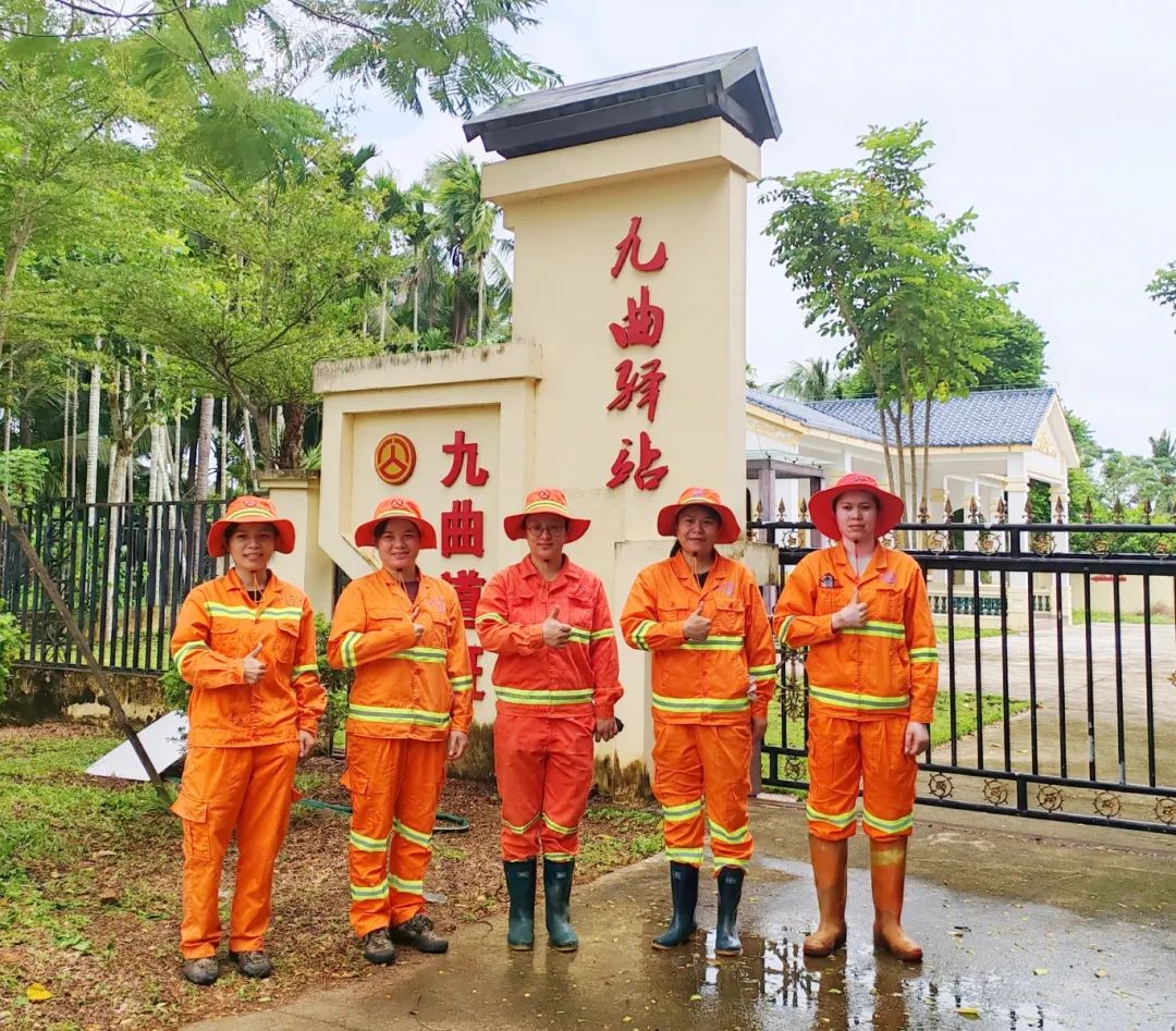 致敬最美公路人！